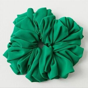 NWT Free People Chifton Jumbo Scrunchie